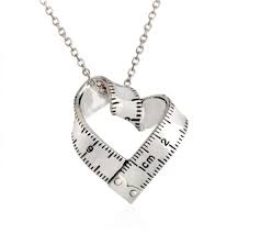 Dije De Cinta Metrica Nutriologa Collar Con Dije Disenos De Joyeria Collares De Epoca