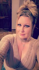 Candace Hackett (@candacehackett)