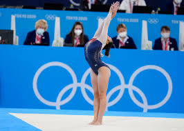 Lee's parents john and yeev both hail from laos but are also hmong, an ethnic group largely found in the mountainous. 6gn6wbdvtobtwm