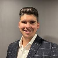 Alexis Poitras's Instagram, Twitter & Facebook