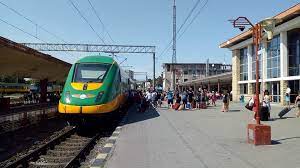 06.05.2021 · tren constanta bucuresti informatii complete despre toate rutele pe mersul trenurilor: Cand Va Circula Primul Tren Direct BucureÈ™ti Mangalia Din Acest Sezon