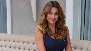 Horváth éva is a member of vimeo, the home for high quality videos and the people who love them. Egybol Kiszurtak A Rajongok Valami Nem Stimmel Horvath Eva Arcaval Kiskegyed