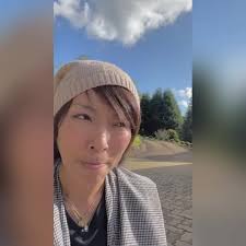 Assista a 5 minutos de discussão do caso do @murilobp sobre DLK PÓS  FEMTOLASER apresentado no CURSO DE COMPLICAÇÕES EM CG REFRATIVA da UNIFESP,  ocorrido...