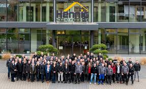 Hallo, ich bin cuana , bin 25 jahre alt, 1.65m gross und habe eine schöne 36er kft. Hennig Haus Und Fensterbau Team
