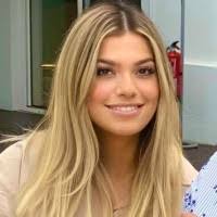 50+ perfiles de «Debora»