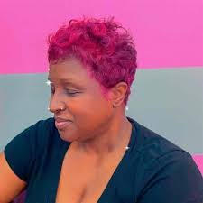 Chanel Pollard's Instagram, Twitter & Facebook