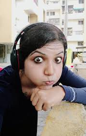 Happy Thursday to you all mini reading until my energy runs out 🛑🤠