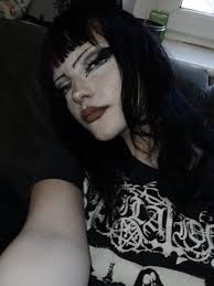 Hiiii give me some underground goth bands reccomendations : r/GothGirls