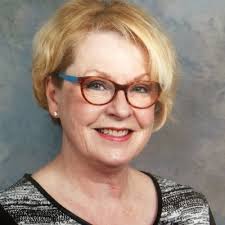 Ellen Armstrong (@EllenArmstrong3)