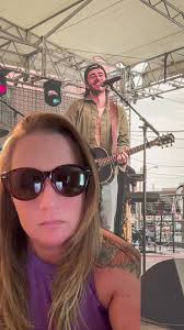 Courtney Ann Prater (@courtneyannprater)