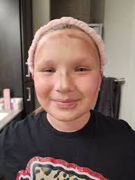 Youngest daughter's makeup video for open house event