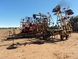 Ezee ON 5539-58-13-10 Field Cultivator