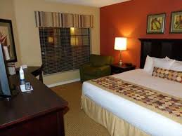 Comfort suites® maingate east hotel in kissimmee, fl is two miles from walt disney world® and minutes from orange county convention center. Quanto De Casal Da 2 Bedroom Villa Picture Of Holiday Inn Club Vacations At Orange Lake Resort Kissimmee Tripadvisor