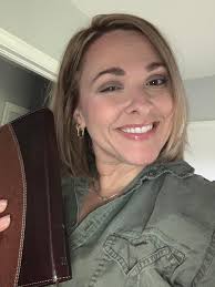 Size S. $3.00 today because of the dress special😍