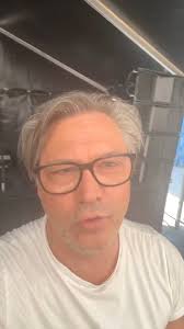 Det swinger på Privaten. Line Solhaug, Thomas Bjerke og Christine Ekeberg