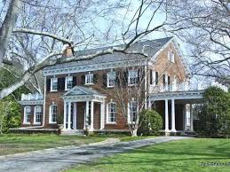 209 Jackson St Newnan Ga 30263 Mls 07163662 Estately American Houses Estate Homes Old Victorian Homes