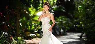 what style wedding dress is best for a