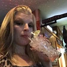 Amanda Rivard (@crazyrivard23)