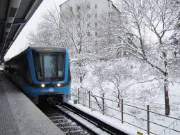Närhet till skola och förskola och fina lekparker. Karrtorp Tunnelbana Mina Reflektioner