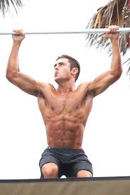 Welcome to zac efron's official facebook page! Zac Efron Never Wants His Bwaywatch Body Back The Reason Hollywood Life