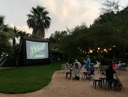 Need on minimaalsed hinnad ja teie broneeringu eest tasumisel ei võeta vahendustasu. Slab Cinema Bringing Back Movie Nights At San Antonio S The Good Kind Artslut
