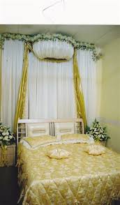 Maka tidak lengkaplah dan tidak sah lah, ia menjadi seorang pengantin. Hiasan Bilik Pengantin Shefalitayal