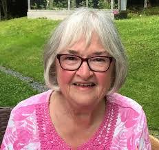 Carol Hartnett's Instagram, Twitter & Facebook