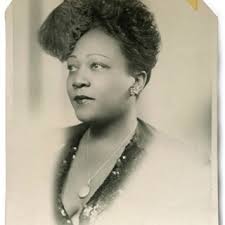 On Apple Street in Homewood stands a Victorian mansion that was the first  home of the National Negro Opera Company. Now under renovation after years  of decay, it's among the last —