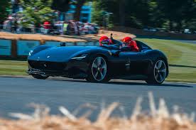 La división special projects ha tomado como punto de partida el ferrari 812 superfast y. Ferrari Showcases Monza Sp2 Speedster At Goodwood Autocar