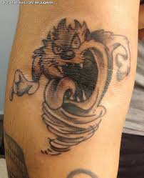 Looney tunes en español latino sin censura. Tatuaje De Demonio De Tasmania Looney Tunes Series De Tv