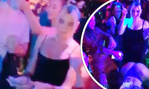 It's a platform to ask questions and connect with people who contribute unique insights and quality answers. Dua Lipa Showers Busty Twerking Stripper With A Stack Of Dollar Bills At Lizzo S Grammys Afterparty Daily Mail Online