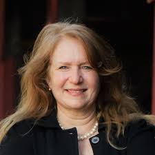 Alix Turner's Instagram, Twitter & Facebook