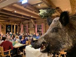 Erste Wilde Sau Tafelrunde Voller Erfolg Ausverkauft War Die Naturpark Marktscheune In Berghaupten Bei Der Ersten Wilde Sau Tafelrunde Schwarzwald Sau Natur