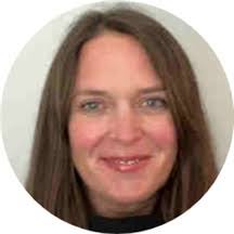 Sarah Marlow's Instagram, Twitter & Facebook