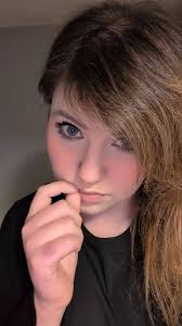 OKAY SO if you guys get weird about this, I will delete and never post  another photo again! But I took a very quick photo today and it ended up  looking decent...