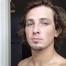 Justin Bodiford's Instagram, Twitter & Facebook