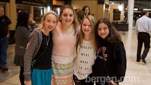 Westfield Garden State Plaza holds 2015 “Operation: Makeover” fashion event