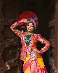 Marathi Fusion ✨ गुडीपाडवा २०२३ . . In frame - @tanvi_theroyalcommoner . .  For inquiries kindly DM or call us on +91 7977180649 . . #girgaongudipadwa  #girgaonchapadwa #marathi #girgaon #girgaonshobhayatra #gudipadwa2023  #gudipadwa ...