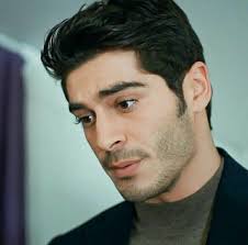 Pin By Kchindy On Turkish Actors Actress Celebrities Social Media Turkish Actors Favorite Celebrities