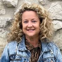 Jane Sinnott's Instagram, Twitter & Facebook