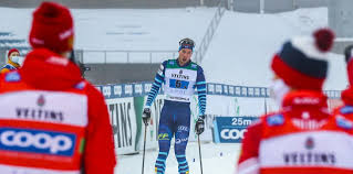 Главным скандалом минувших выходных стала дисквалификация российского лыжника александра большунова после стычки с соперником из финляндии на финише мужской. Nxnn22t2vkglfm