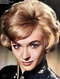 Our beautiful Rose *🌹 *Mary Millar*