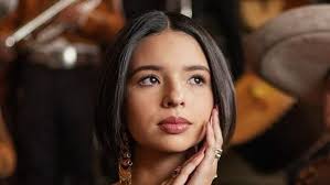 Encuentra las últimas noticias de ángela aguilar: Que Le Paso A Angela Aguilar Y Por Que Amenazo Con Demandar A Su Entrenador Golpe Politico