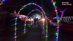 Christmas arch outside christmas decorations christmas lights outside christmas yard art christmas light displays christmas house lights decorating with christmas lights holiday lights country christmas. Warren Mayor Says Family S Sidewalk Holiday Display Can Stay