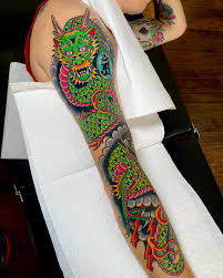 Finished a big dragon for Nicholas! All healed except for the orb here. 🐉