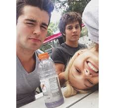 Kickin it- Z kopyta- Olivia Holt & Leo Howard: 2013