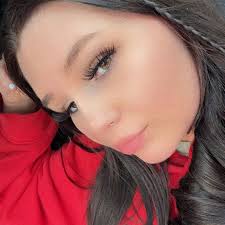 Zoe Bishop (@zoe.bishop.573855) • Facebook, Connect with friends