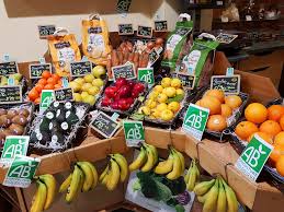 Votre Marche Primeurs Lille Lomme Lambersart Fruits Legumes Corbeilles De Fruits