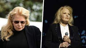 Sylvie Vartan frappée par le deuil : cette mort qui l'attriste !