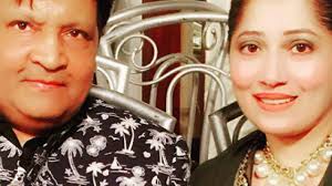 With many sizes, styles and price points, your lifestyle will be a big determiner for the type of camper that's right for you. I M Living A Happy Life With My First And Third Wife Umer Sharif Daily Times